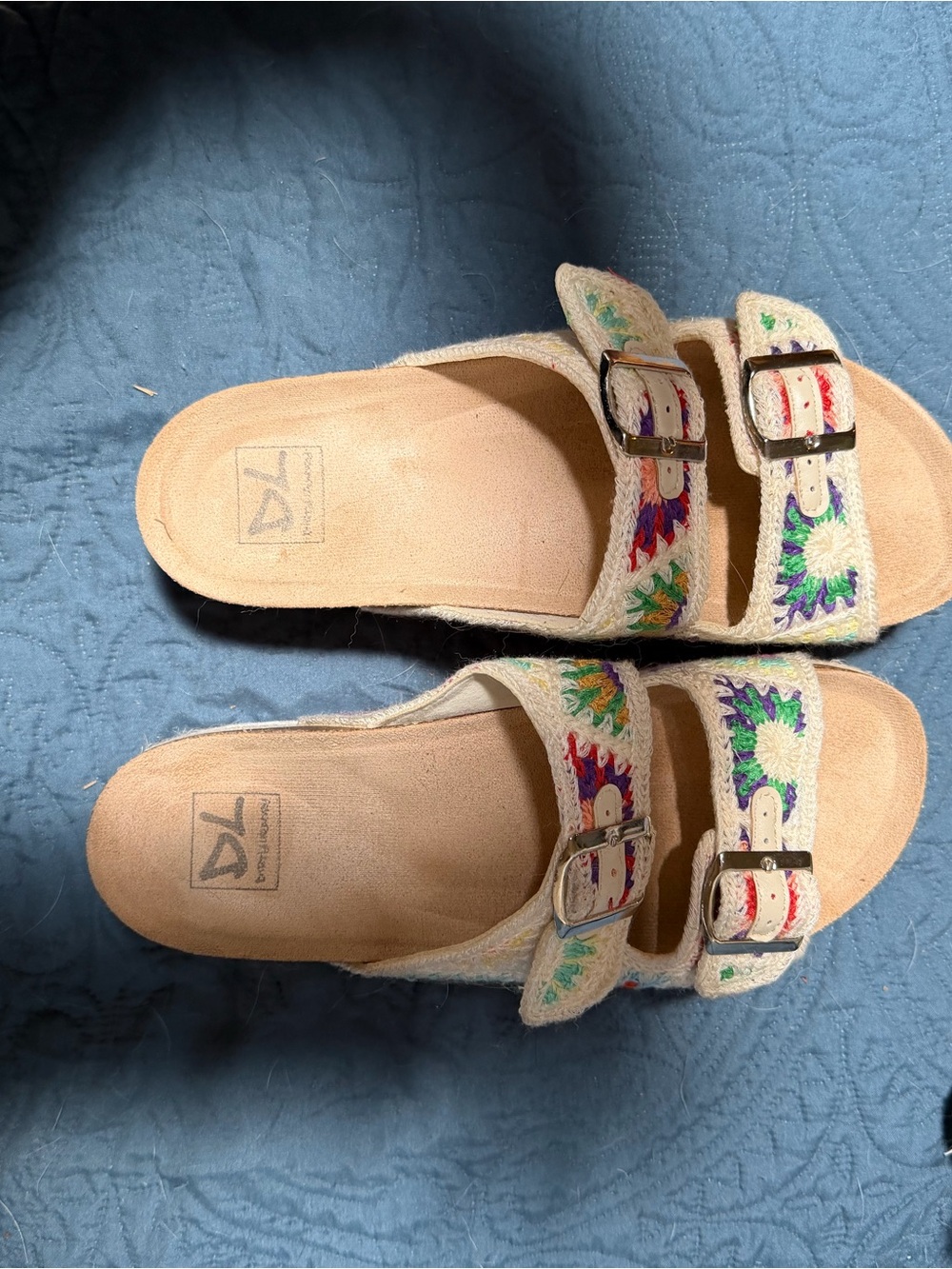 Dirty Laundry Embroidered Double-Buckle platform Slide Sandals - Multicolor